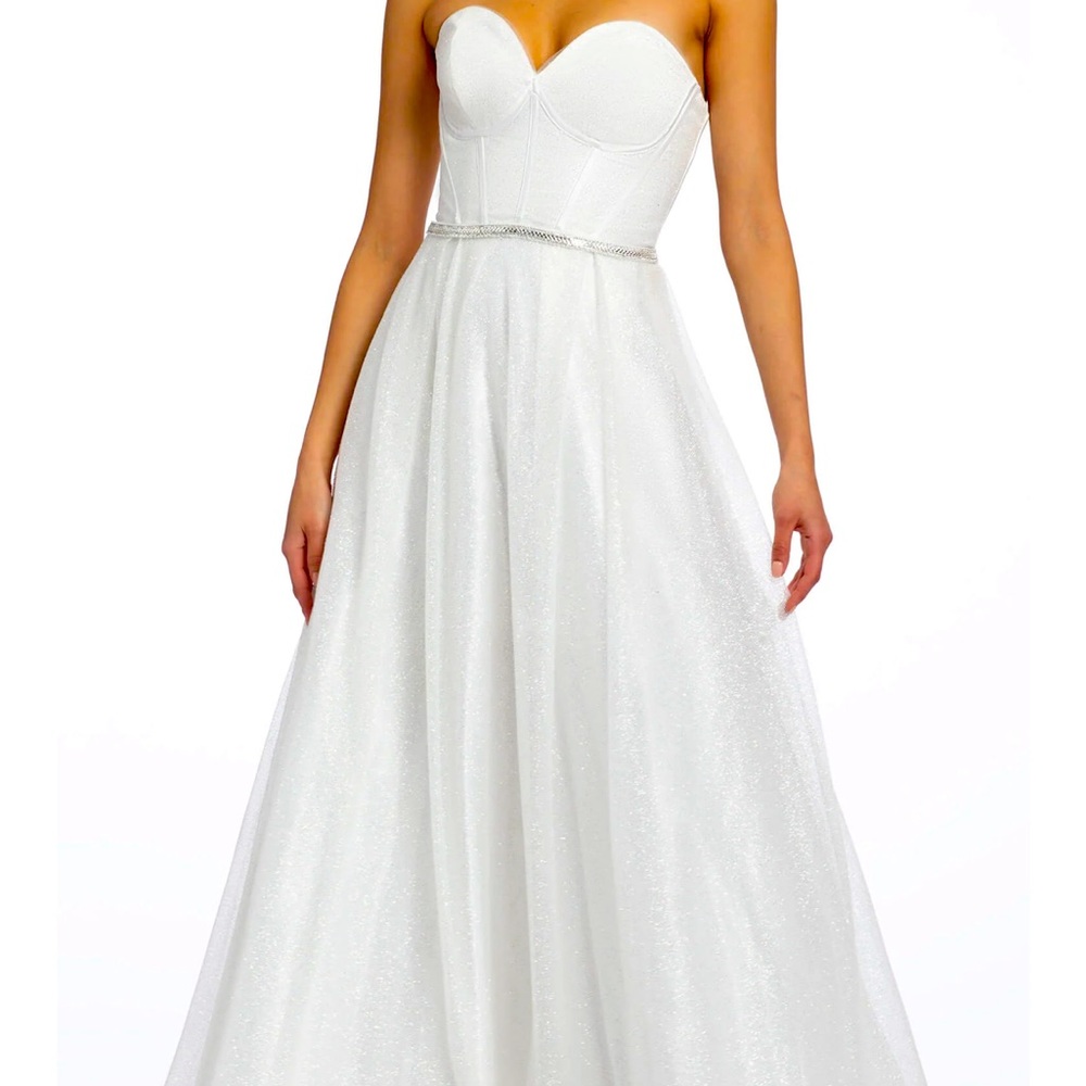 Wedding/prom dress